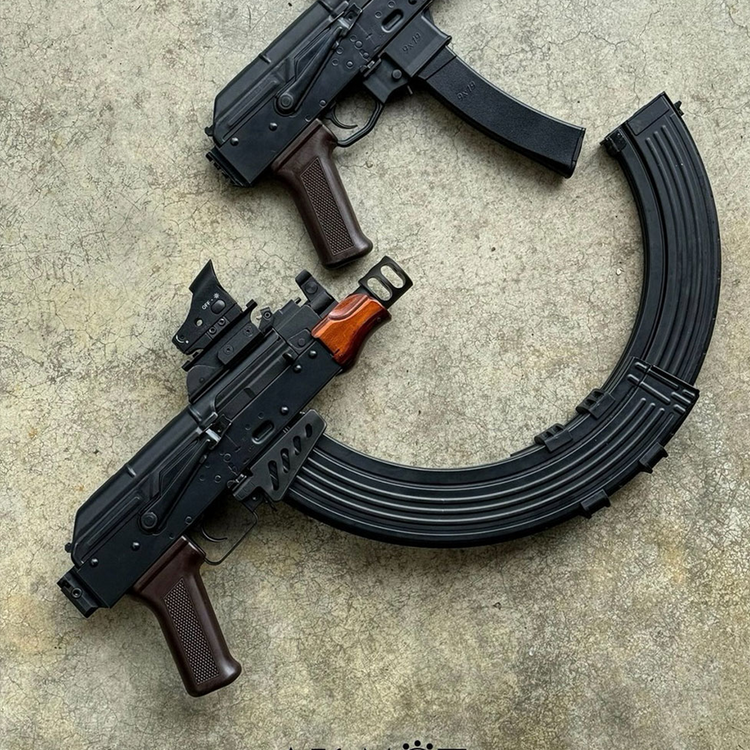 AK replikām