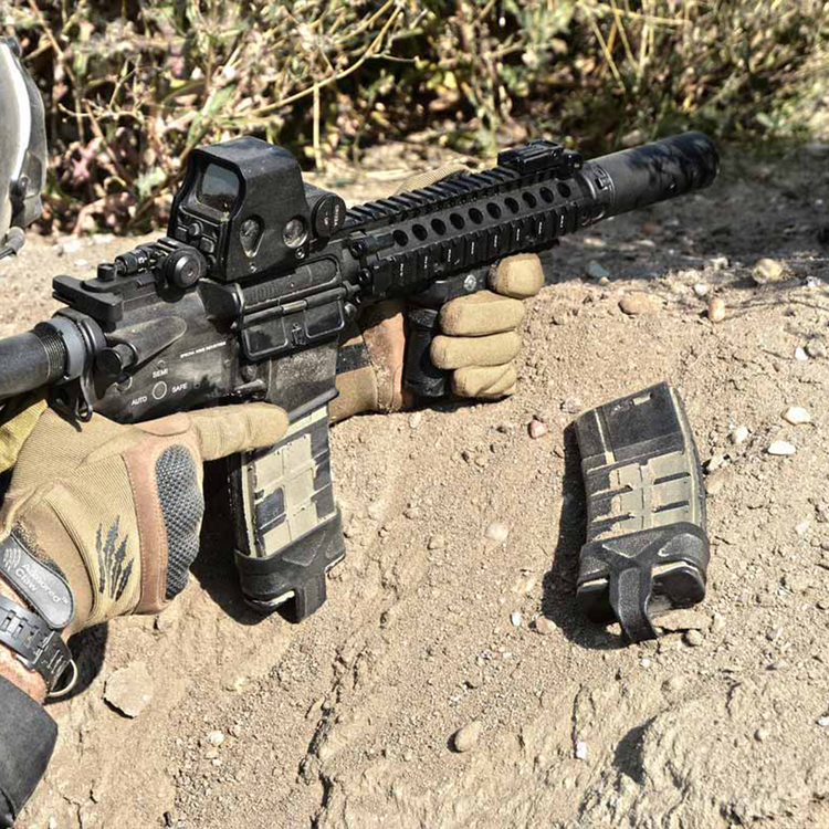 M4/M16 repliku aptveres